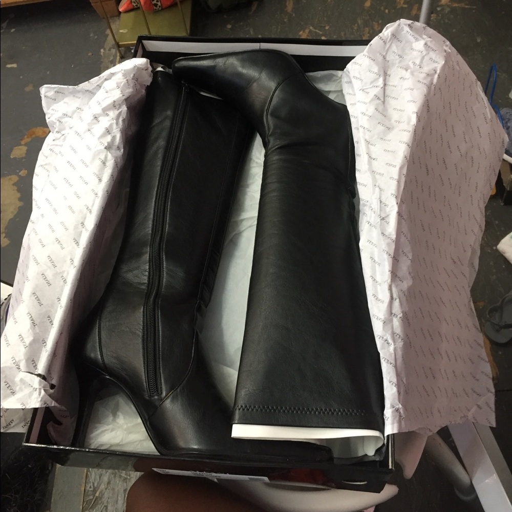 Alfani: Dark Brown Boots